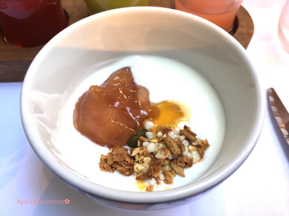 神戸北野ホテル世界一の朝食のヨーグルト